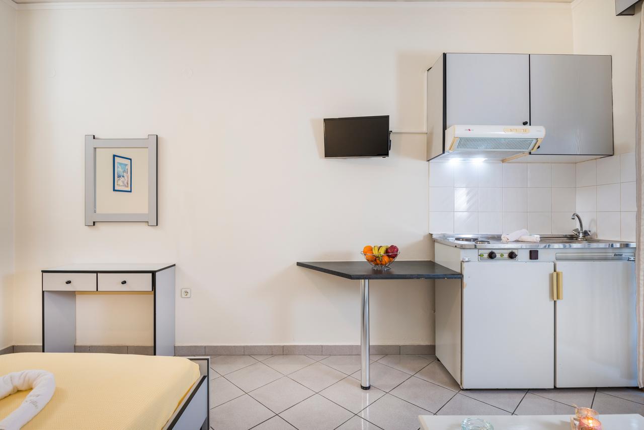 Athina Studio Platanés Buitenkant foto